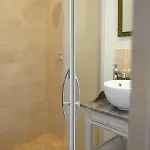 La Maison Des Buis Nocleg ze śniadaniem 3*