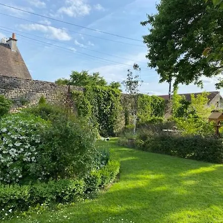 לינה וארוחת בוקר La Maison Des Buis