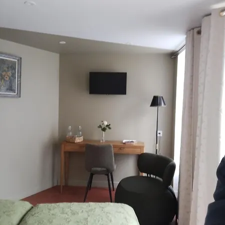 Bed & Breakfast La Maison Des Buis Falaise (Calvados)
