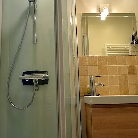 La Maison Des Buis 3* פאלז