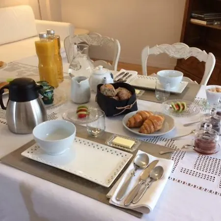 La Maison Des Buis Bed & Breakfast