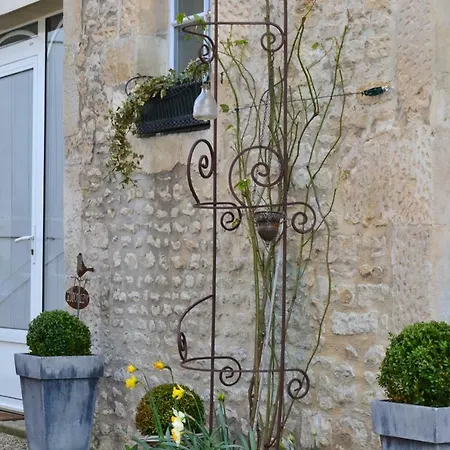 לינה וארוחת בוקר La Maison Des Buis