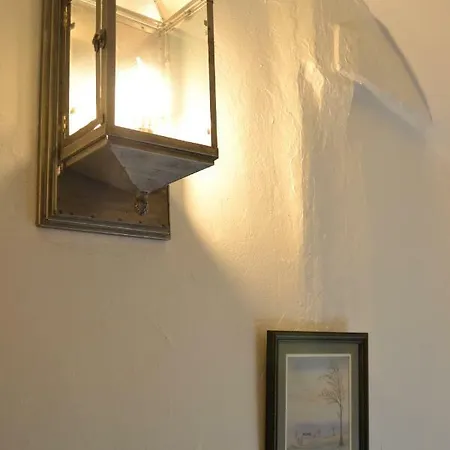 לינה וארוחת בוקר La Maison Des Buis 3*