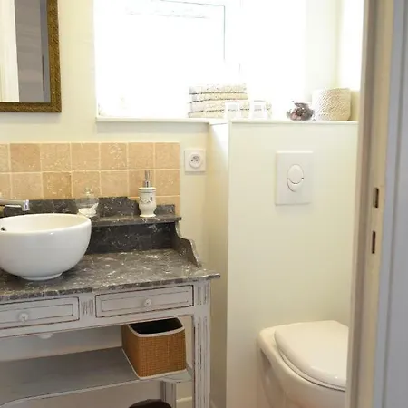 La Maison Des Buis 3* פאלז