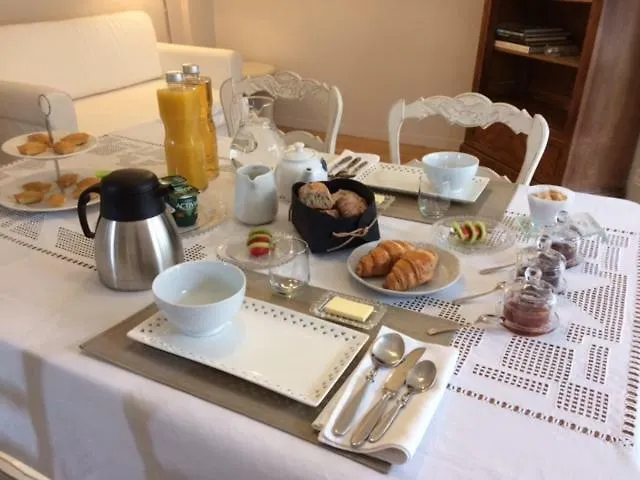 La Maison Des Buis Bed & Breakfast