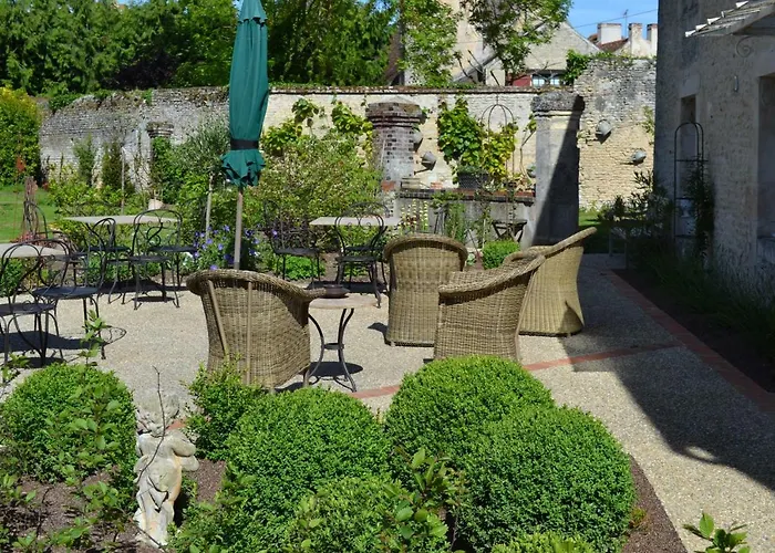 La Maison Des Buis Bed & Breakfast Falaise (Calvados)