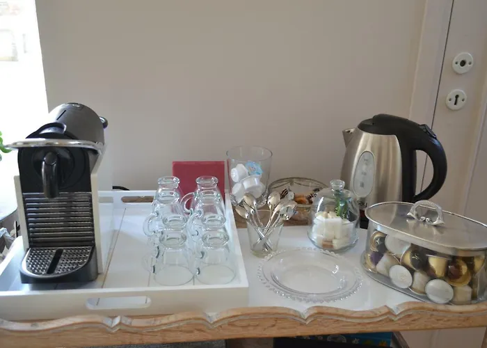 La Maison Des Buis Bed & Breakfast 3*