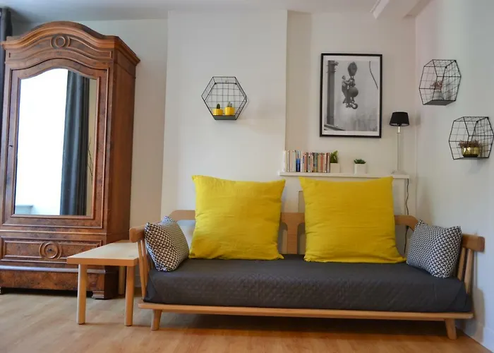 לינה וארוחת בוקר La Maison Des Buis